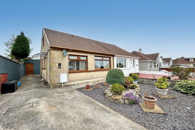 Masefield Mews, Bridgend, Bridgend... 2 bed semi