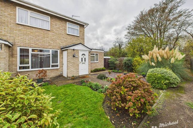 Pemberton Close, Aylesbury... 3 bed end of terrace house for sale