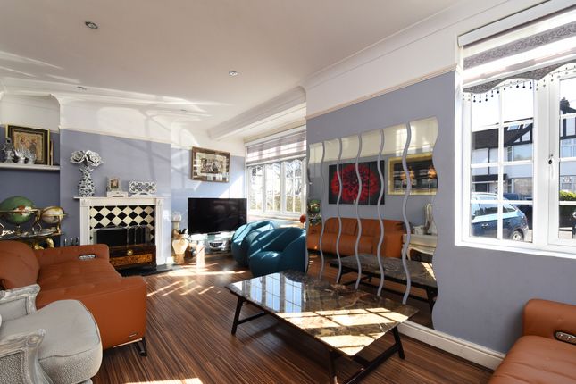 4 bed semi-detached house