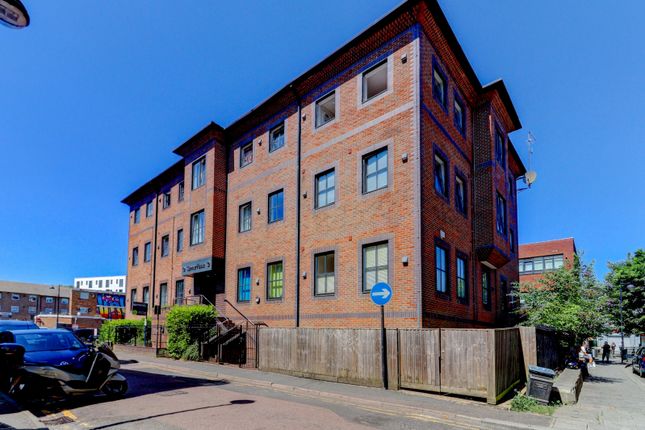 Mendy Street, Buckinghamshire HP11 1 bed apartment for sale