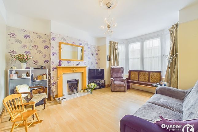 The Limes Avenue, London, N11 4 bed terraced house for sale