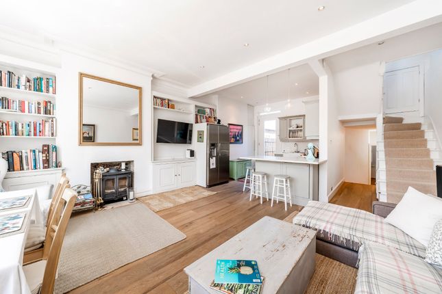 Chamberlayne Road, Kensal Rise NW10 3 bed apartment for sale
