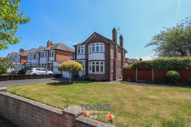 Priory Road, Halesowen B62 3 bed detached house for sale