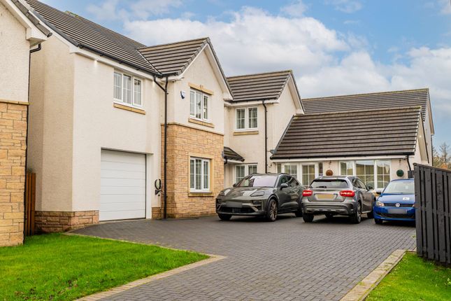 Aldridge Crescent, Cumbernauld, G68 5 bed detached house for sale