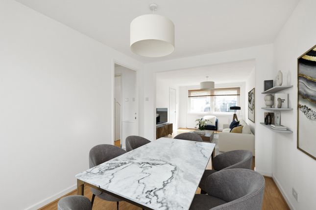 5 bedroom semi-detached house for sale