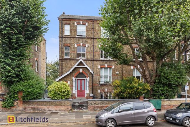 Southwood Lane, Highgate Village... 1 bed flat for sale