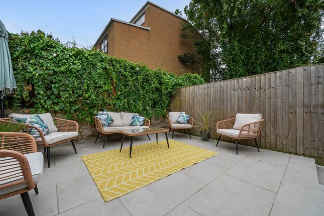 4 bedroom terraced house for sale