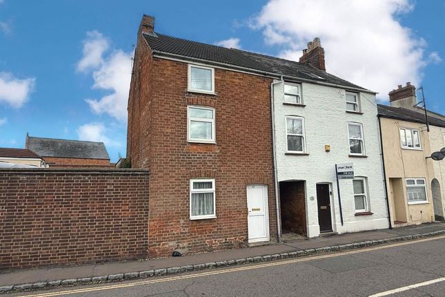 Caldecote Street, Newport Pagnell... 4 bed end of terrace house for sale