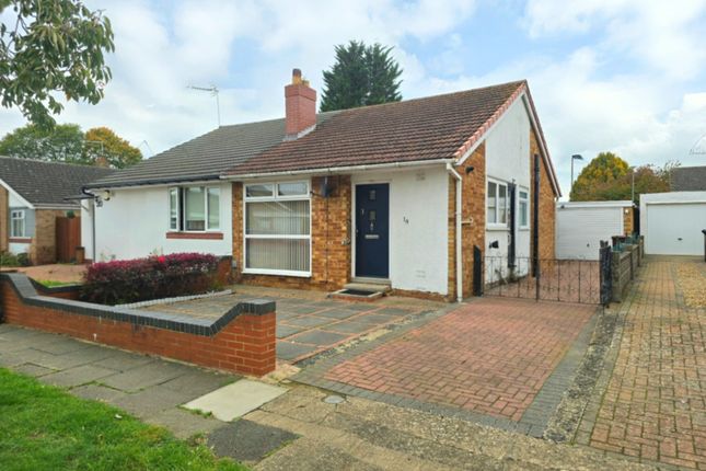Grendon Walk, Parklands, NN3 6EP 2 bed bungalow for sale