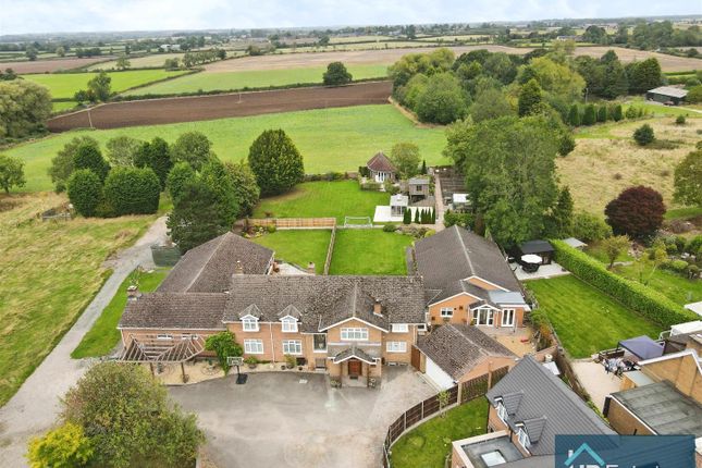 8 bedroom detached house for sale