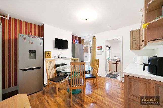 Liverpool Road, Watford, WD18 3 bed terraced house for sale
