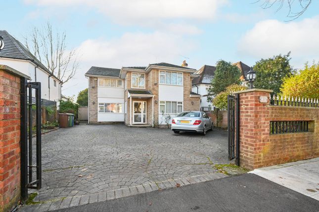 The Avenue, Hatch End, Pinner, HA5 5 bed detached house for sale