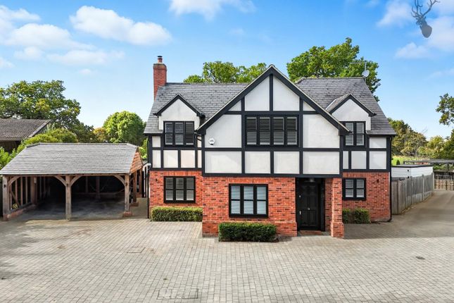 Stable Close, Stapleford Abbotts... 4 bed detached house for sale