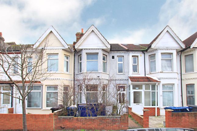 Northcote Avenue, Southall UB1 3 bed terraced house for sale