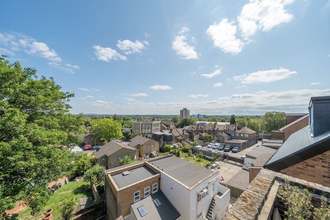 Anerley Road, London 3 bed apartment for sale