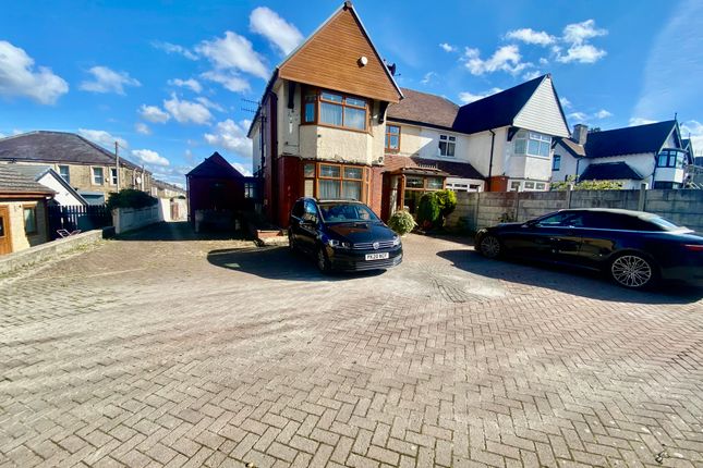 4 bed semi-detached house