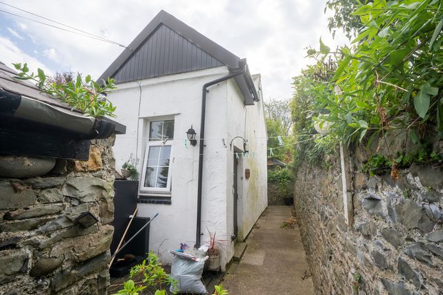 Glanyrafon Road, Penmaenmawr LL34 2 bed end of terrace house for sale