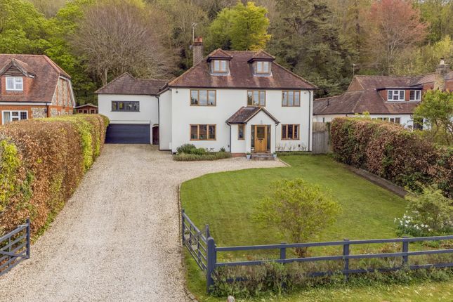 6 bedroom detached house for sale