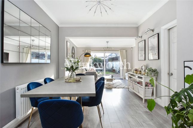 Osborne Road, London, N13 1 bed apartment for sale