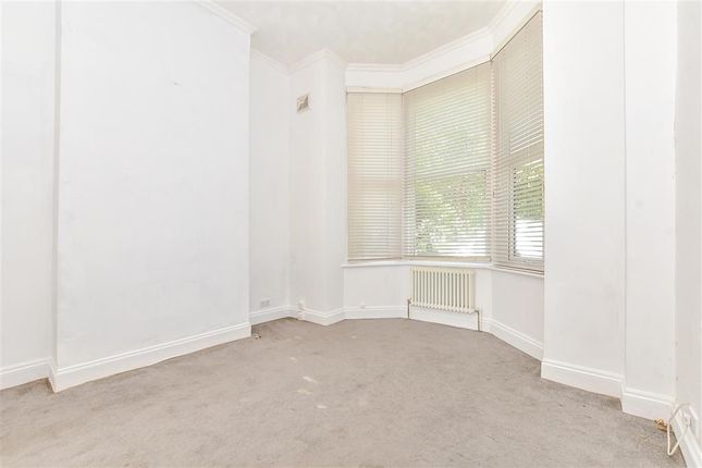 2 bed flat