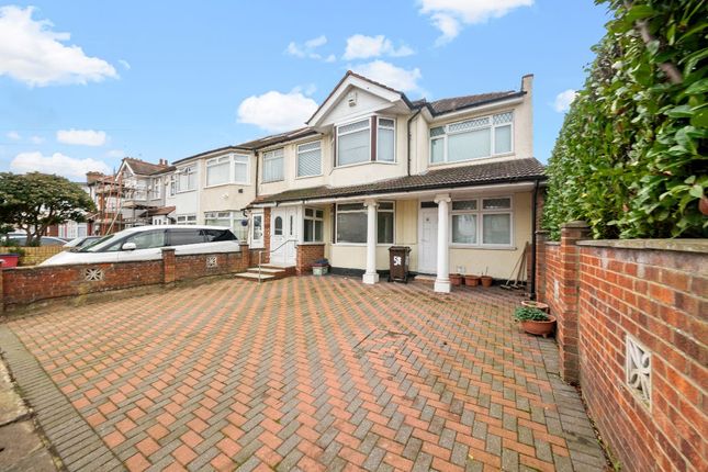 Hounslow TW4 6 bed end of terrace house for sale