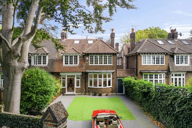 Fitzjohns Avenue, Hampstead, London, NW3 5 bed house for sale