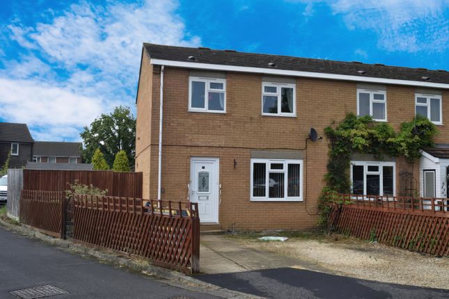 2 bedroom semi-detached house for sale
