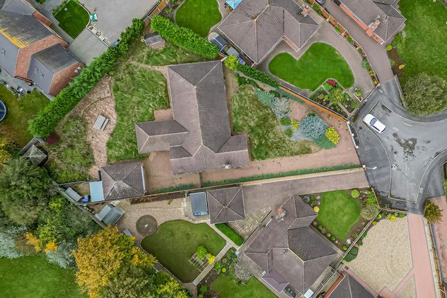 Canon Oakes Court, Grimsby, DN36 3 bed detached bungalow for sale