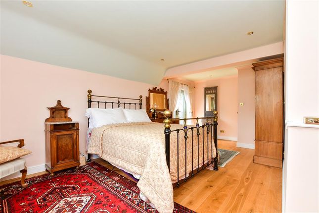 3 bed detached house