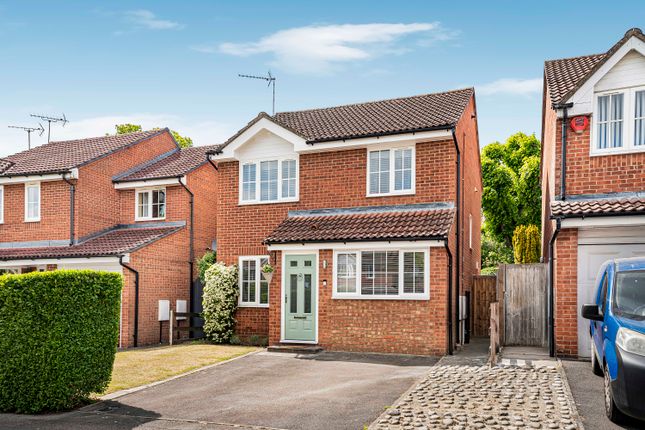 Gresley Close, Welwyn Garden City... 3 bed detached house for sale