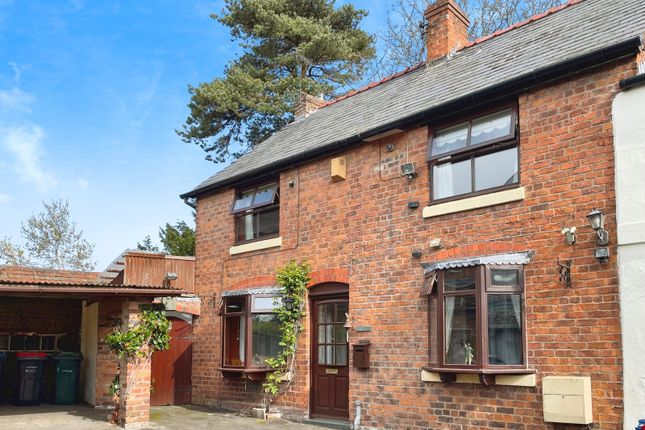 Village Road, Christleton, CH3 2 bed terraced house for sale