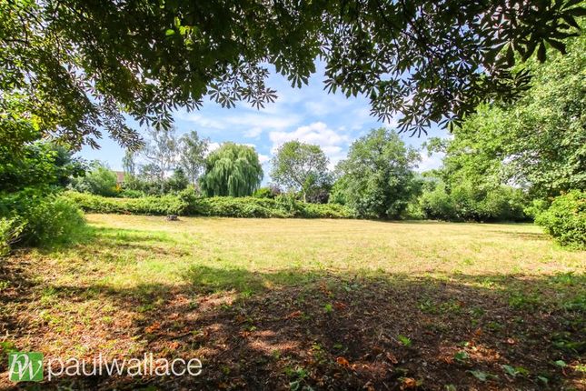 Admirals Walk, Hoddesdon 1 bed property with land for sale