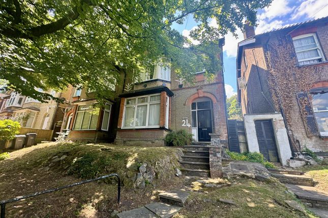 London Road, Luton, LU1 3UQ 7 bed semi
