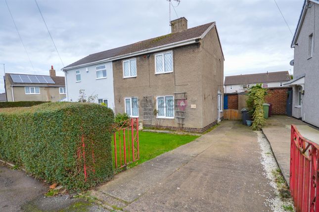 Reynard Crescent, Renishaw... 3 bed semi