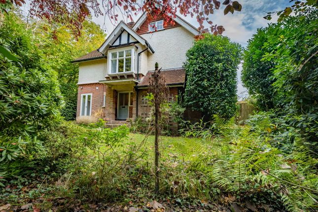 Fir Toll Close, Mayfield TN20 2 bed semi