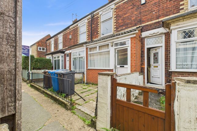 Carlton Avenue, Delhi Street, Hull... 2 bed terraced house for sale