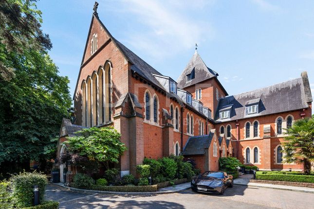 3 bed maisonette