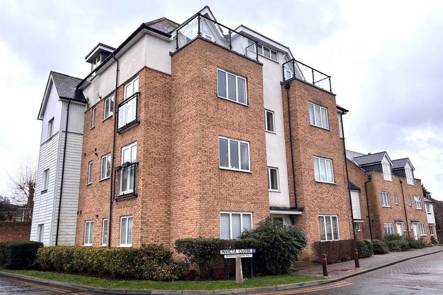 Invicta Close, Canterbury, Kent, CT1 1 bed flat for sale