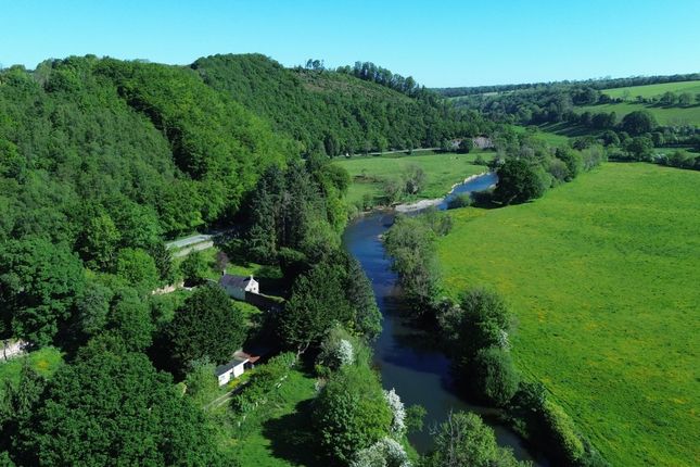 Cenarth, Newcastle Emlyn, SA38 2 bed property with land for sale