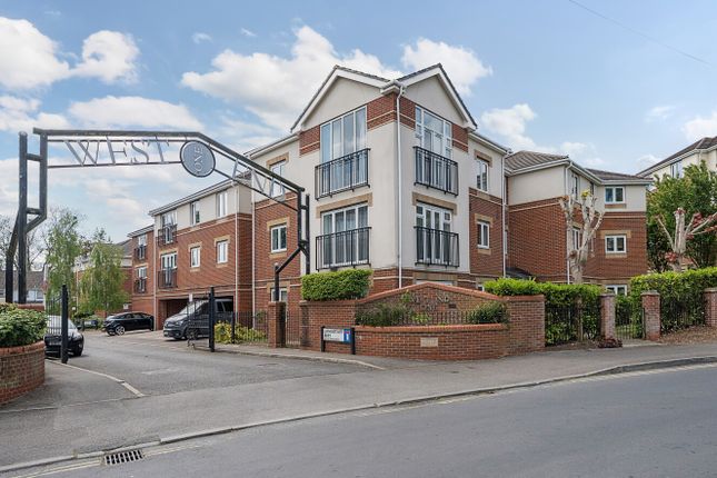 Langstaff Way, Bitterne Village... 2 bed flat for sale