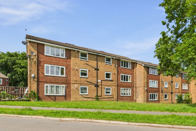 Green Oak Drive, Totley. S17 4FX 2 bed flat for sale