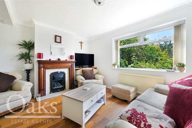 Hillars Heath Road, Coulsdon 3 bed semi