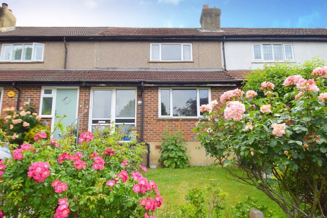 Johnsons Avenue, Badgers Mount... 3 bed terraced house for sale