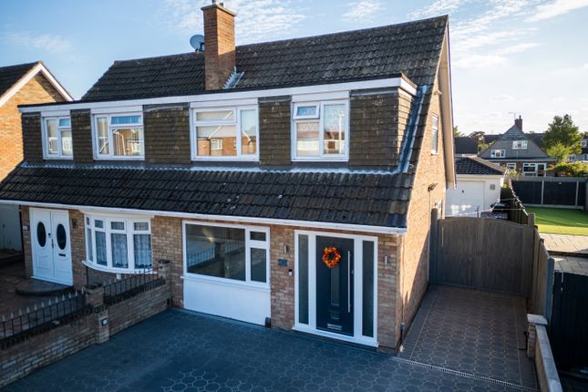 3 bedroom semi-detached house for sale