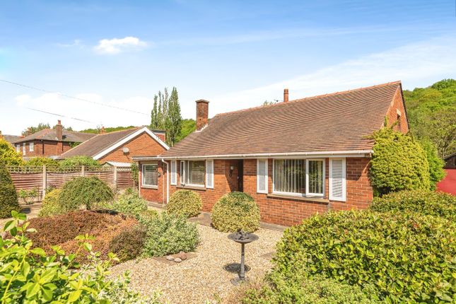 New Mill Road, Holmfirth HD9 2 bed detached bungalow for sale