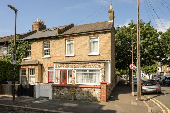 Victory Road, London SW19 3 bed end of terrace house for sale