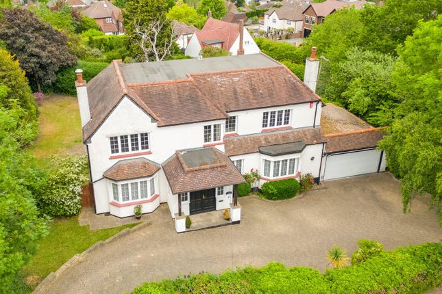 6 bedroom detached house for sale