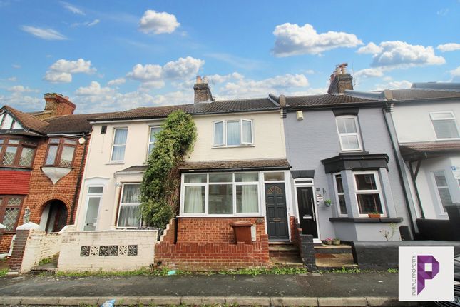 Shakespeare Road, Gillingham, Kent, ME7 4 bed terraced house for sale