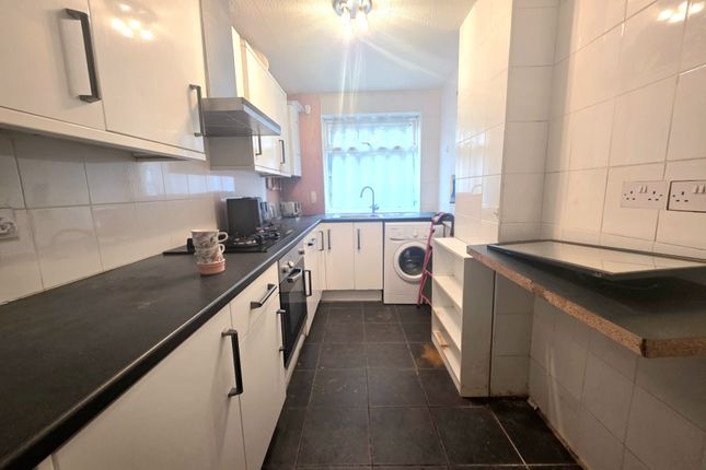 College Avenue, Harrow 1 bed ground floor flat for sale