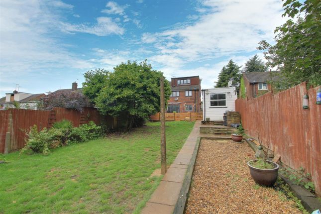 5 bedroom semi-detached house for sale